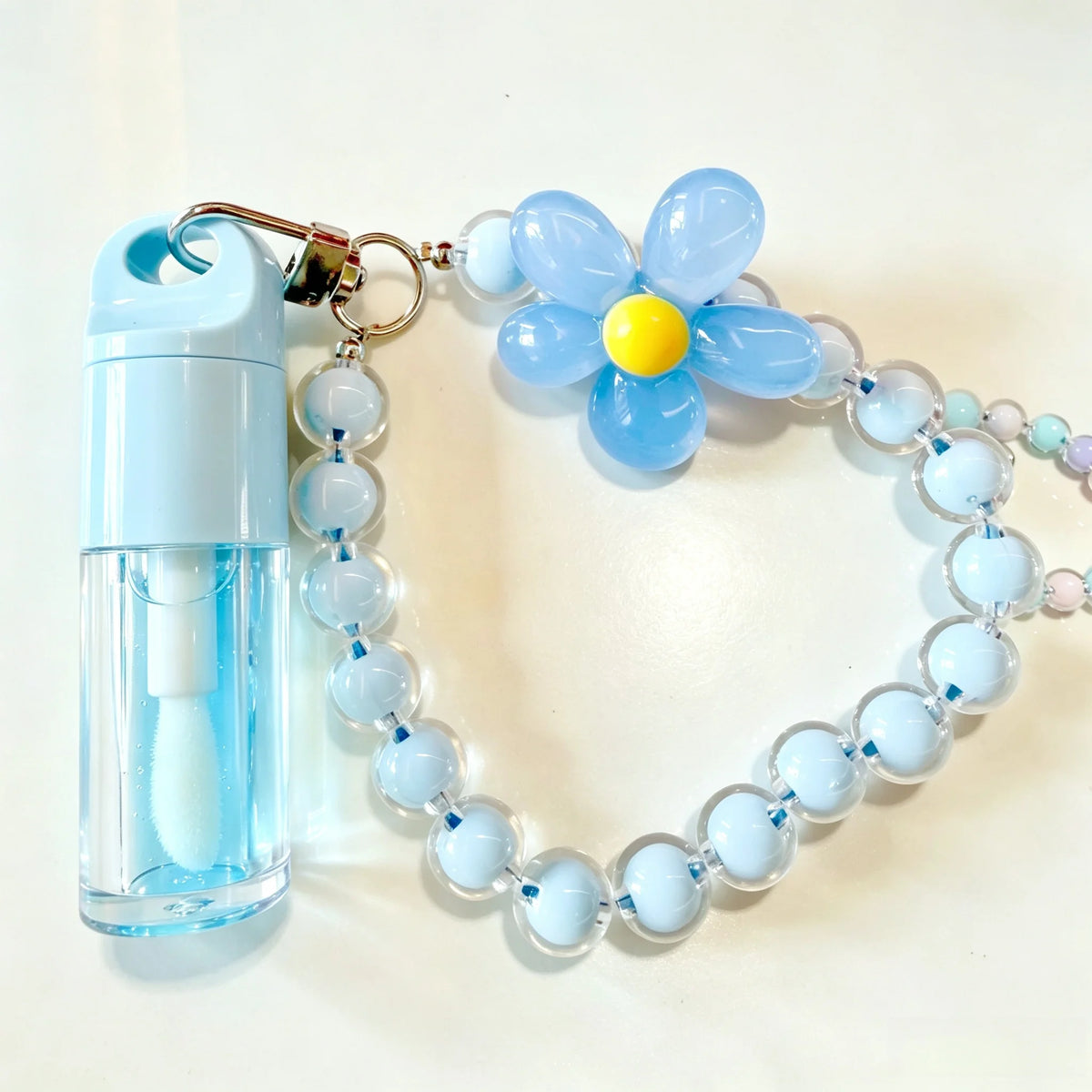 Big Brush Lip Oil with Flower Key Chain Luxury Cosmetics Moisturizing Lip Oil Customized Logo Color Changing Lip Oil