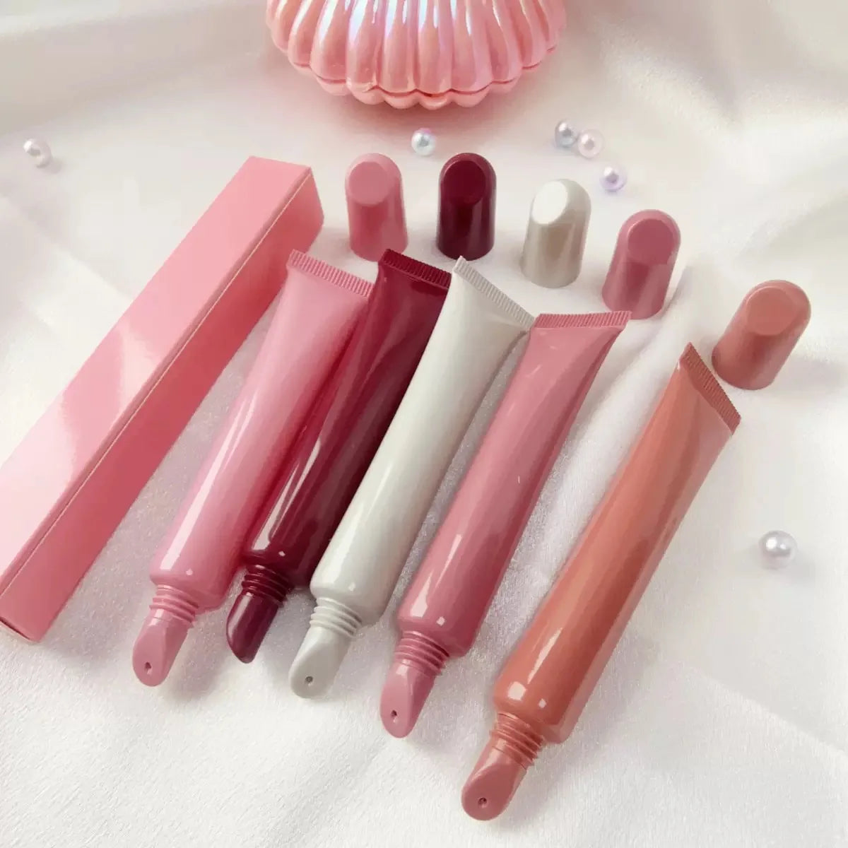 10ml plastic manufacturer low price lip gloss squeeze tubes squeeze tubes soft tube for lotion cream lip gloss container