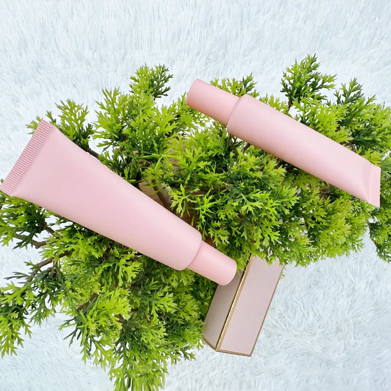 Hot Sale Lip Care Pink Tube Lip Oil Serum Moisturizing Deep Nourishment Hydrating Clear Lip Serum Private Label