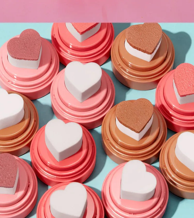 Wholesale ODM 7 Colors Heart Shape Applicator Blusher Smooth Long Lasting Vegan Private Label Cushion Blush Makeup