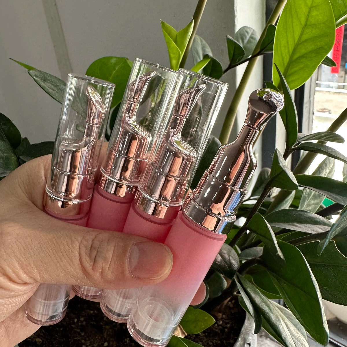 8ml Custom Empty  Plastic  Lipstick Lipgloss Tube Lip Balm Container With Plastic Applicator Lip Gloss case Lip Gloss Bottle