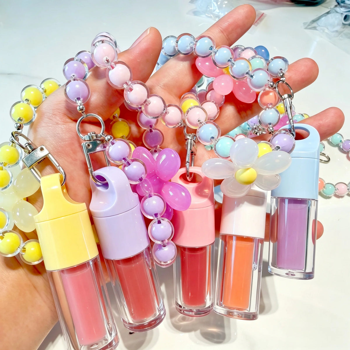 Clear Vitamins Keychain Moisturizing Hydrating Lipgloss Cute Cylinder Lip Glaze Private Label Lip Gloss with Keychain Charm