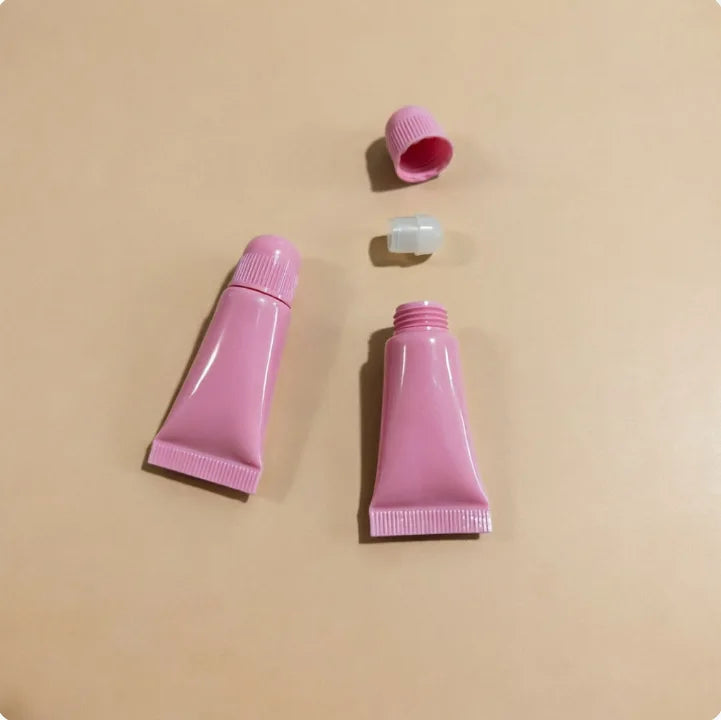 Custom 5G Recyclable PE Packaging for Lip Gloss and Lip Balm Tubes with Screw Cap Keychain Hole Removable Applicator