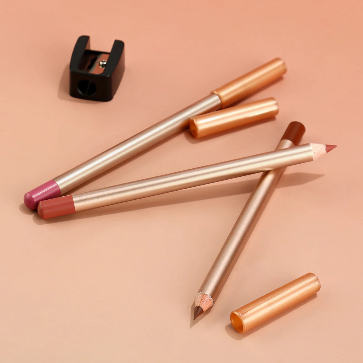 Custom Logo Cruelty Free Creamy Matte Lip Liner 12 Colors Waterproof Wooden Lip Liner Pencil