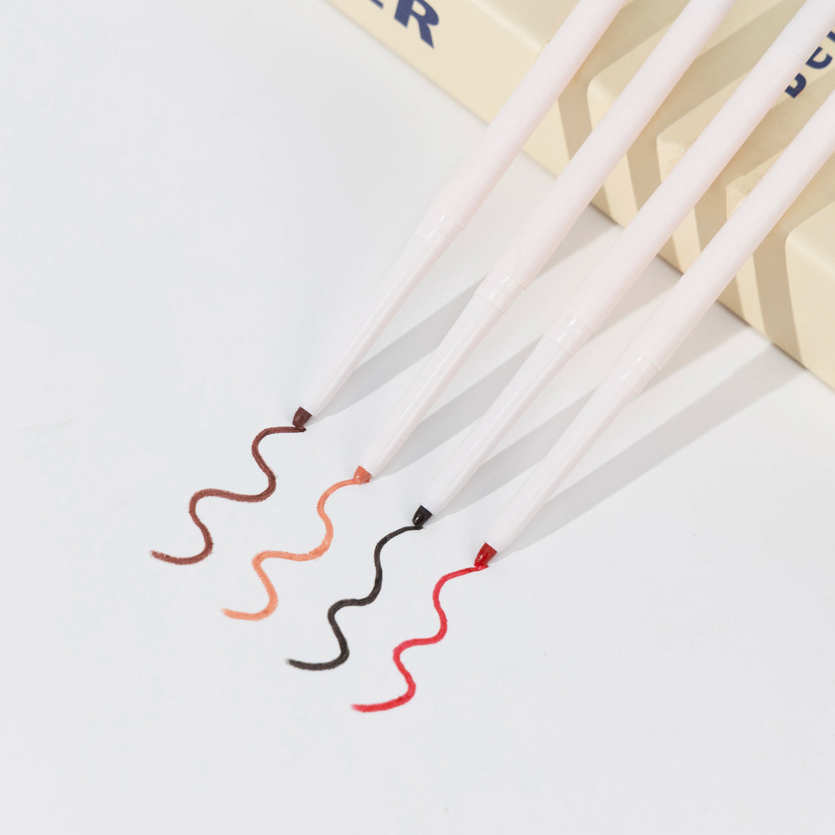 Custom Private Label  Twist Lip Liner Pencil Vegan Creamy Matte Lipliner Private Label Twist up Lip Fix Liner Pencil With Brush