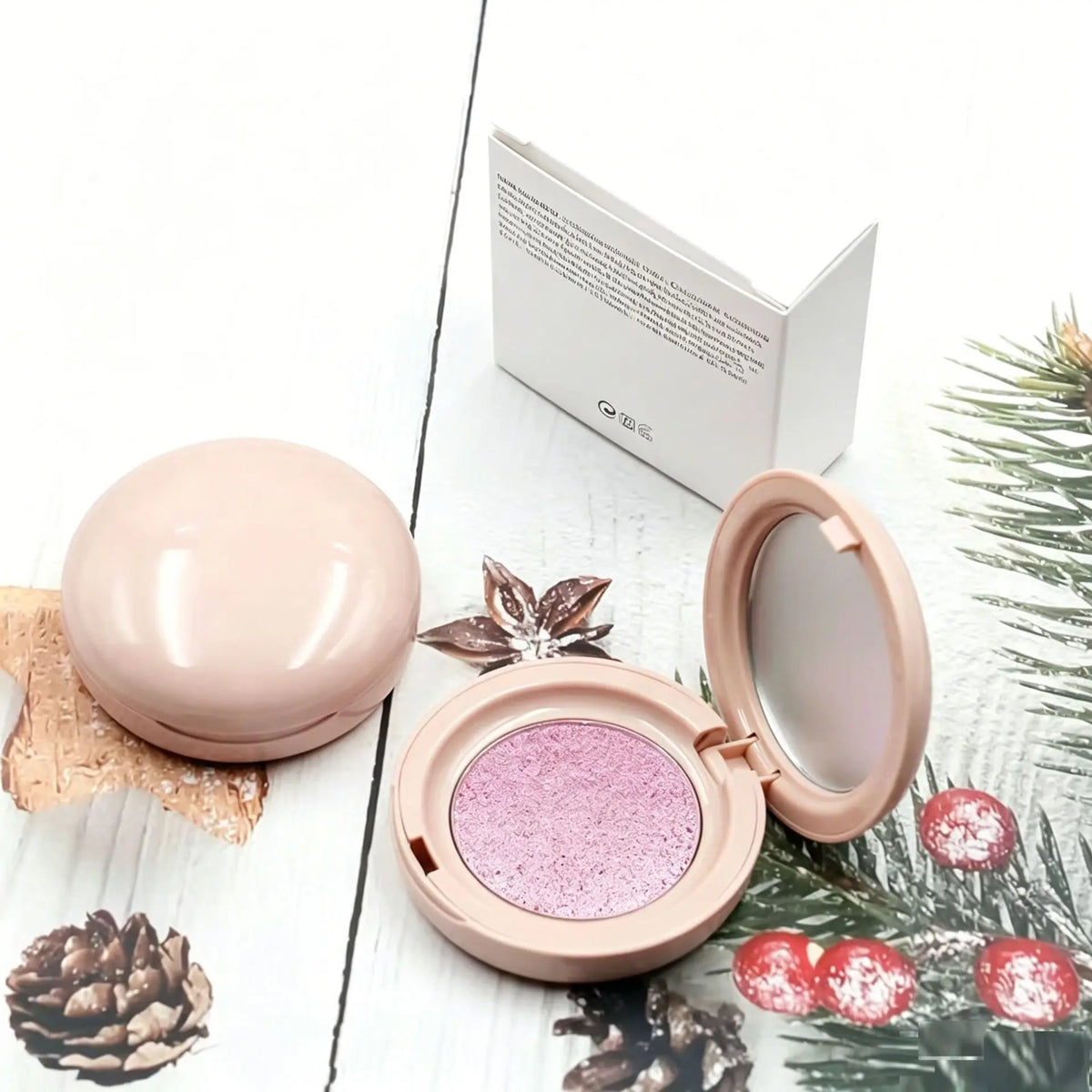 Cream highlighter for face and body