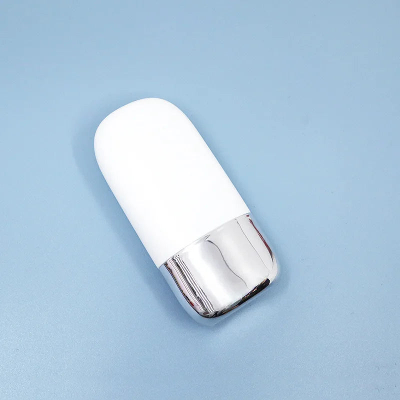 white silver lotion bottle liquid plastic container empty sun cream bottle