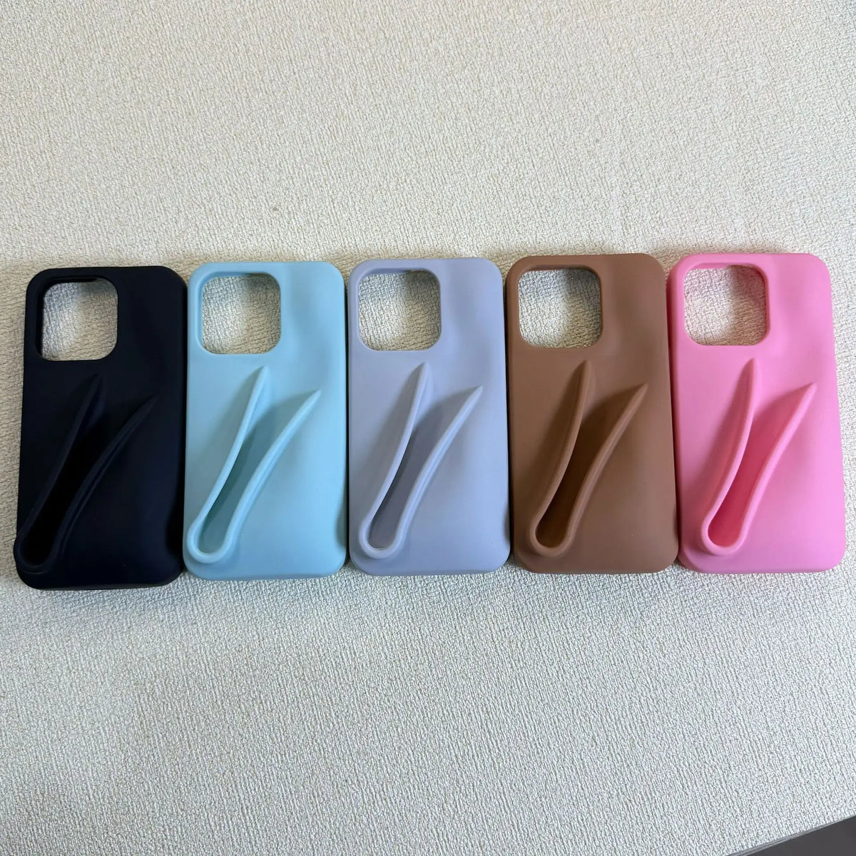 new design pvc phone case with lip gloss lip balm make up holder phone cover for phone 11-16