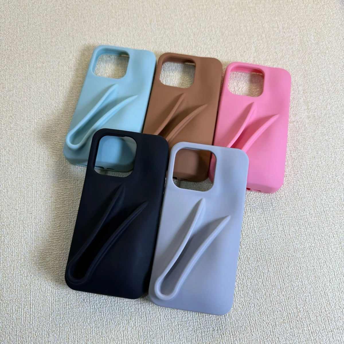 new design pvc phone case with lip gloss lip balm make up holder phone cover for phone 11-16