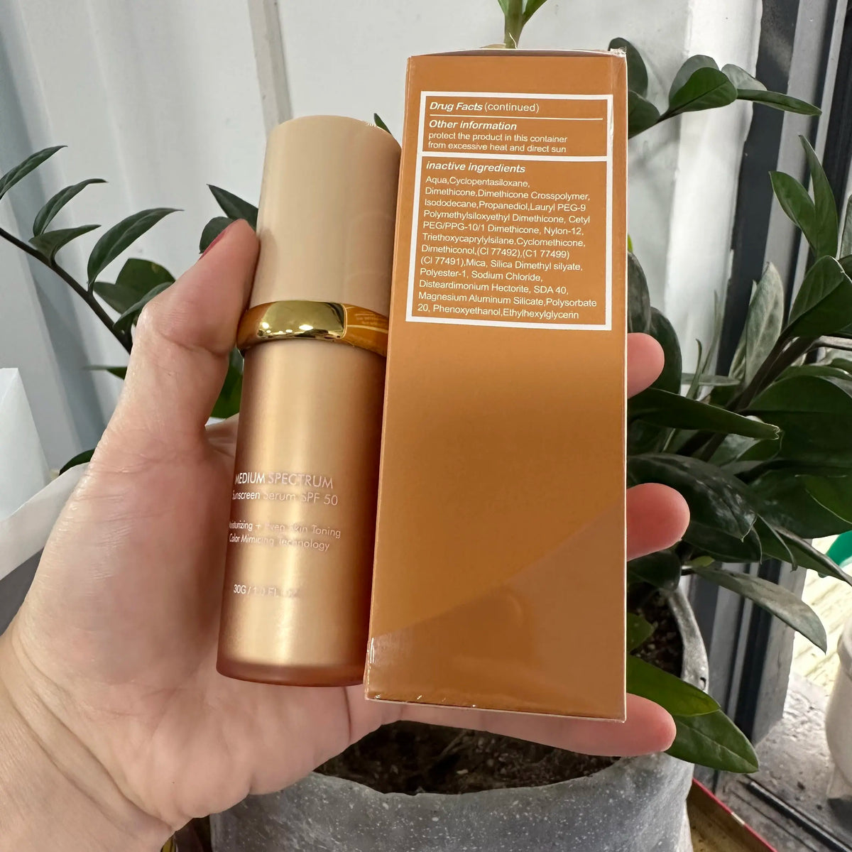 foundation 4 in 1 - color changing foundation, medium spectrum with , hypoallergenic hydrating liquid concealer