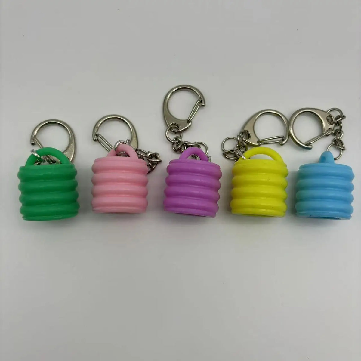 new arrival keychain lipgloss tube holder 5 colors lip gloss silicone keychain caps