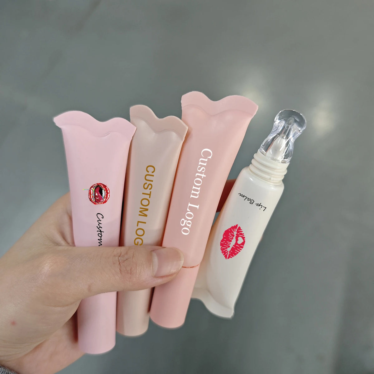 Empty 14 ml lip gloss squeeze tube