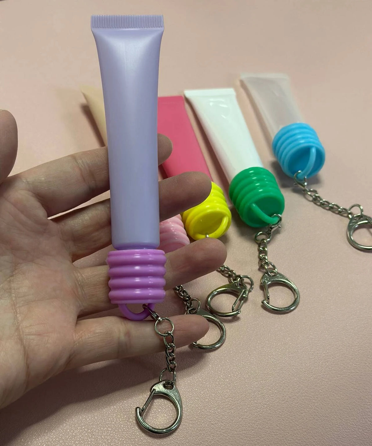 new arrival keychain lipgloss tube holder 5 colors lip gloss silicone keychain caps