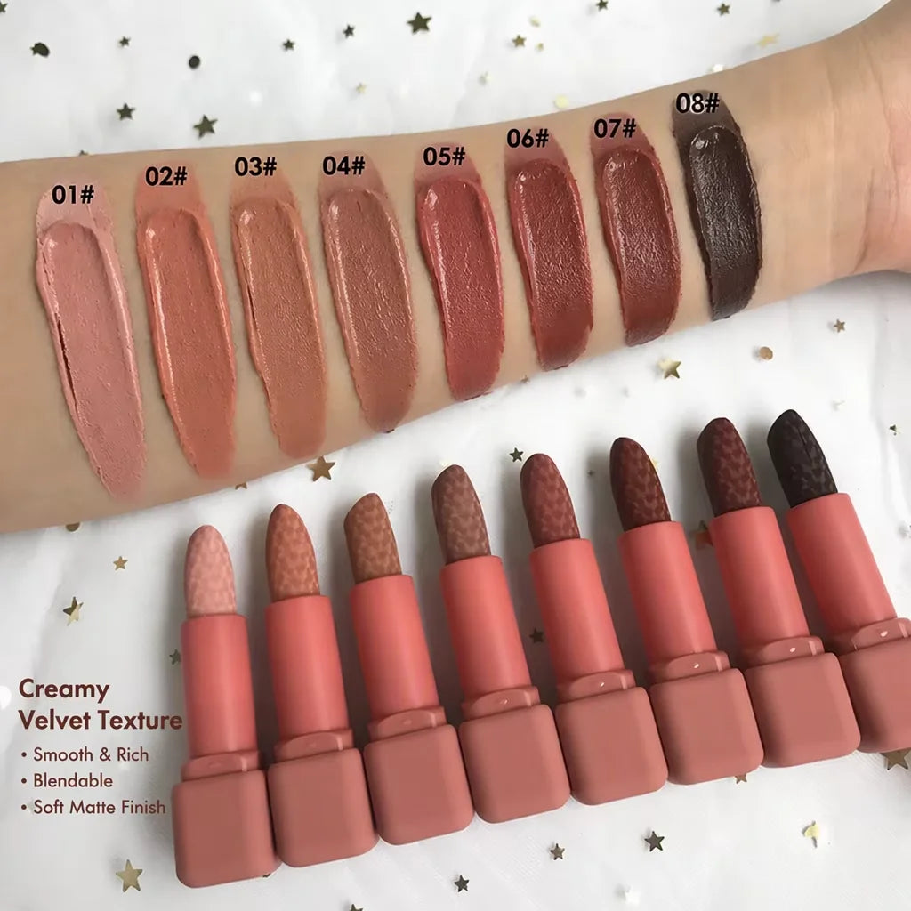 Solid matte lipstick