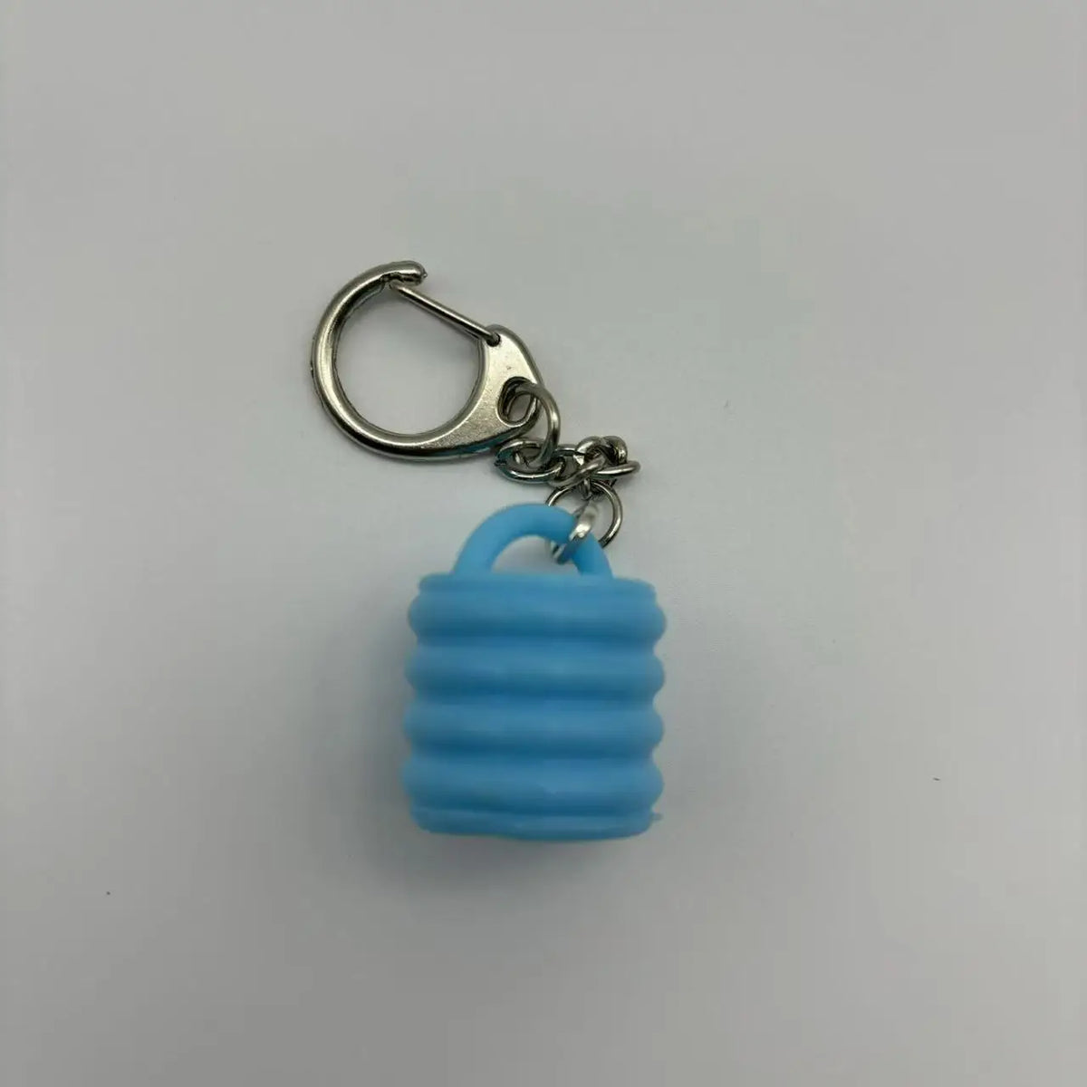 new arrival keychain lipgloss tube holder 5 colors lip gloss silicone keychain caps