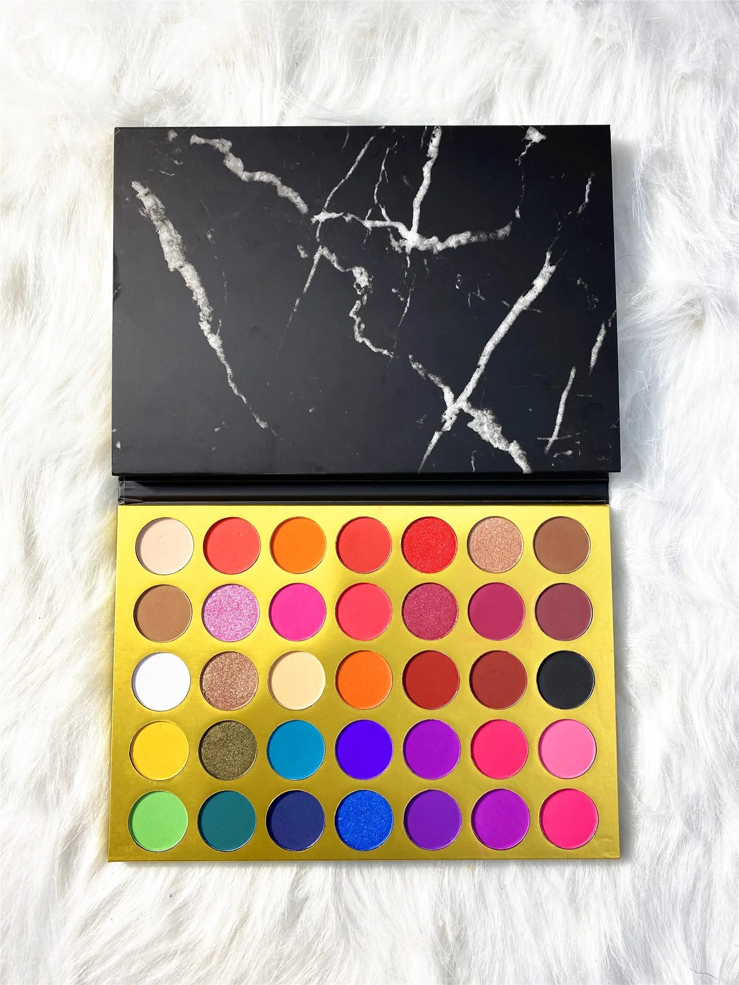 35-color matte glitter eyeshadow palette
