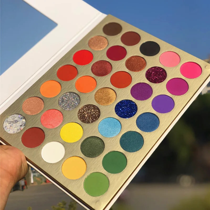 35-color lip-shaped matte eyeshadow palette