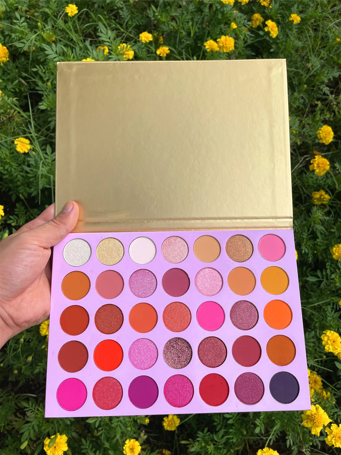 35 color gold eyeshadow palette