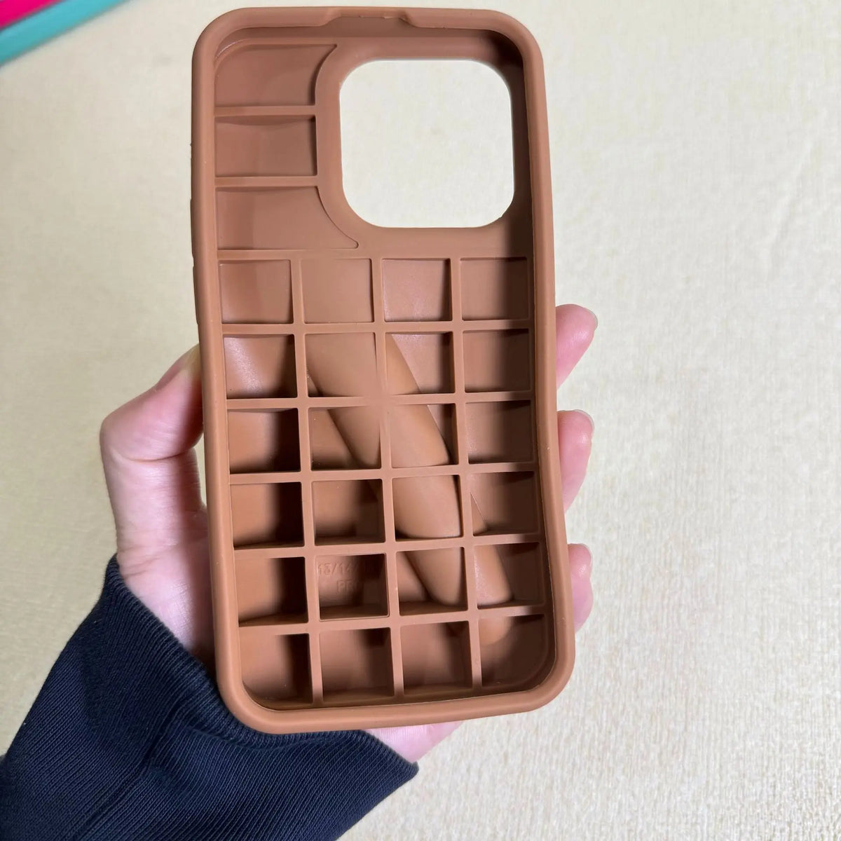 new design pvc phone case with lip gloss lip balm make up holder phone cover for phone 11-16