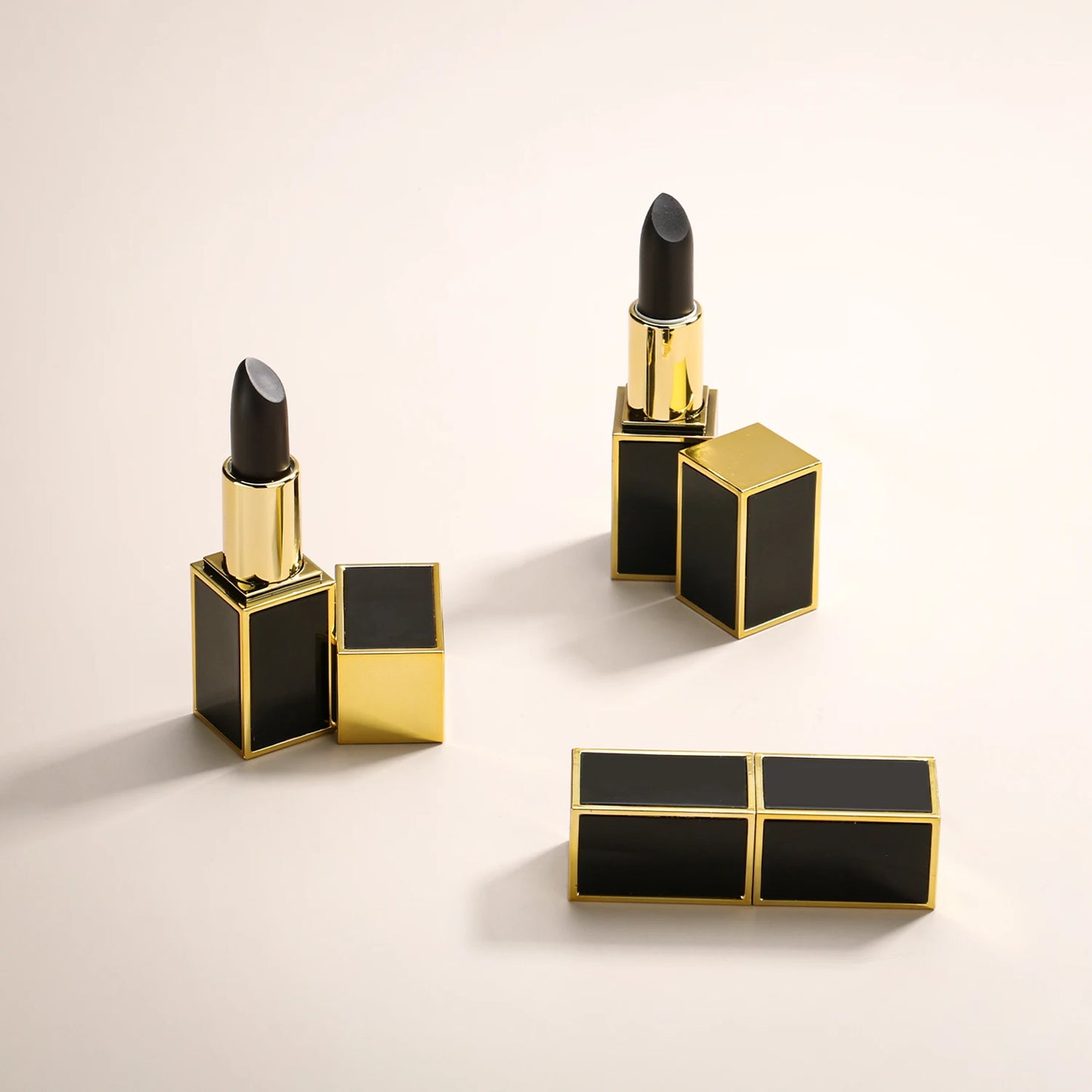 Moisturizing waterproof lipstick 5 colors
