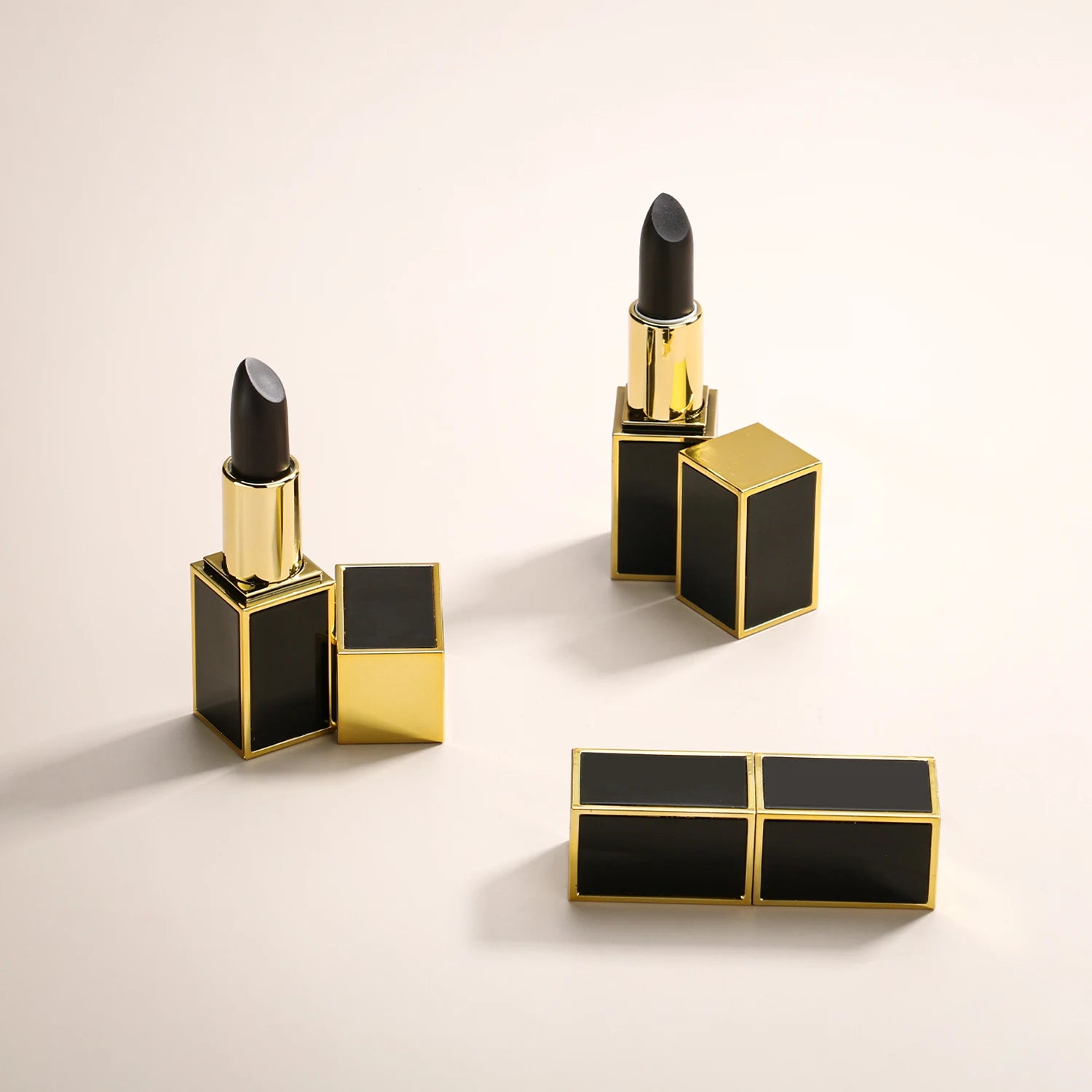 Moisturizing waterproof lipstick 5 colors