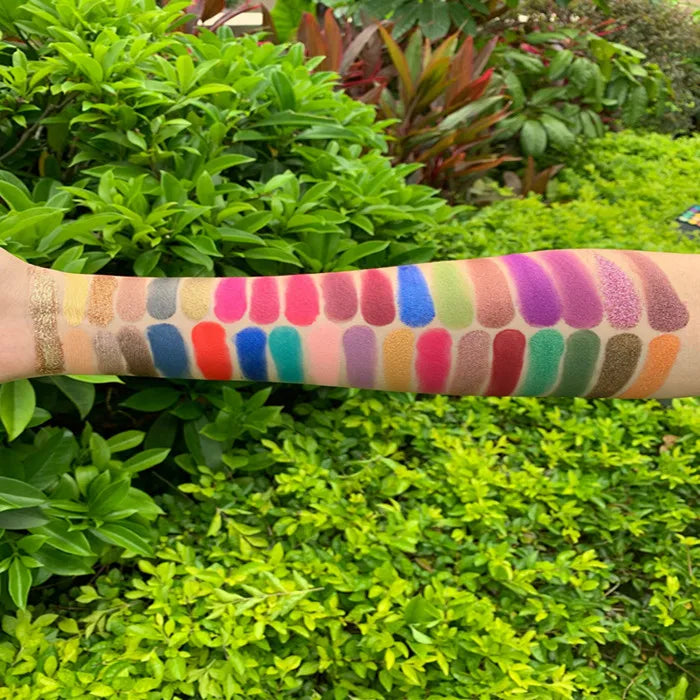 35-color cardboard eyeshadow palette