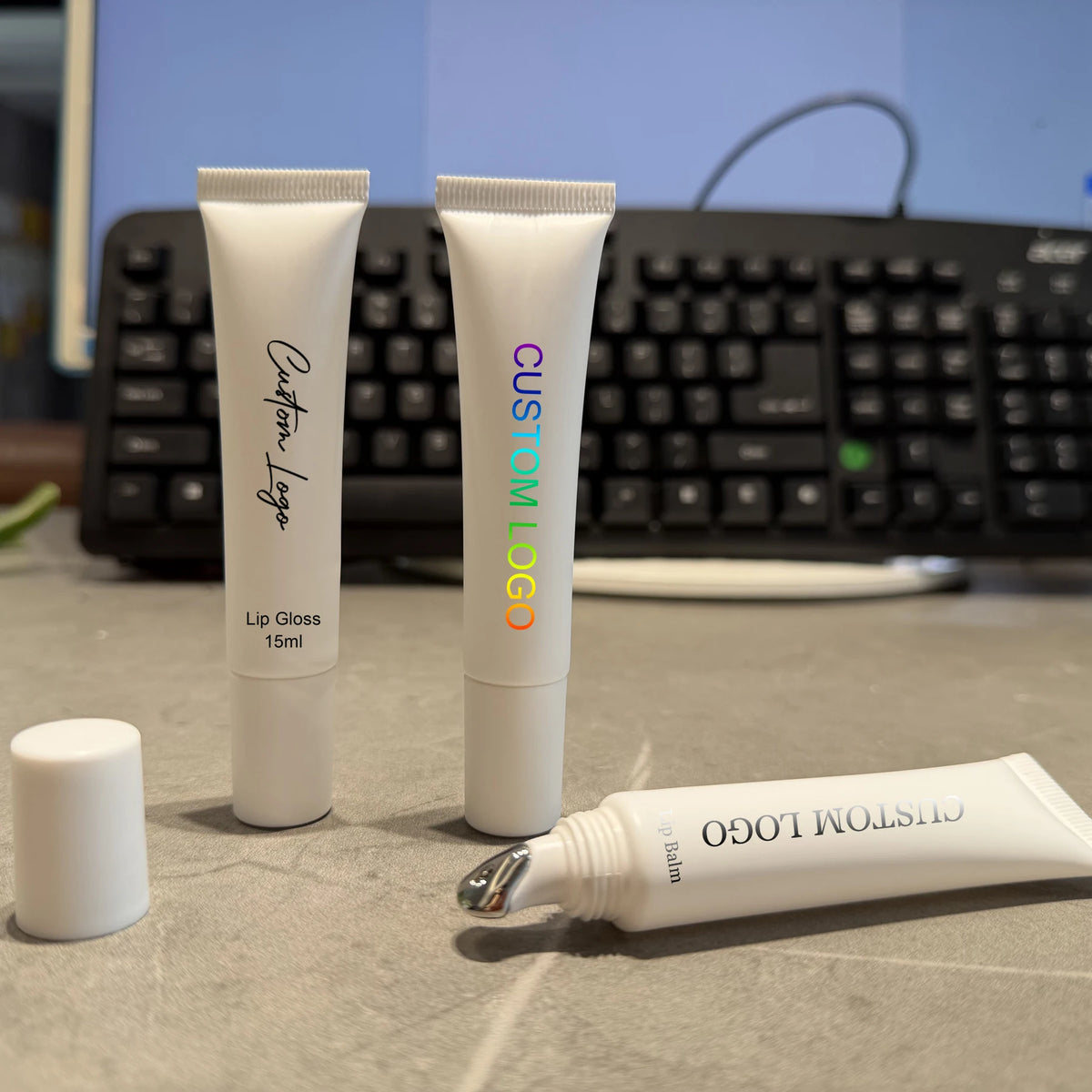 15ml white lipgloss squeeze tube with metal applicator plastic empty cosmetics lip balm oil container tube