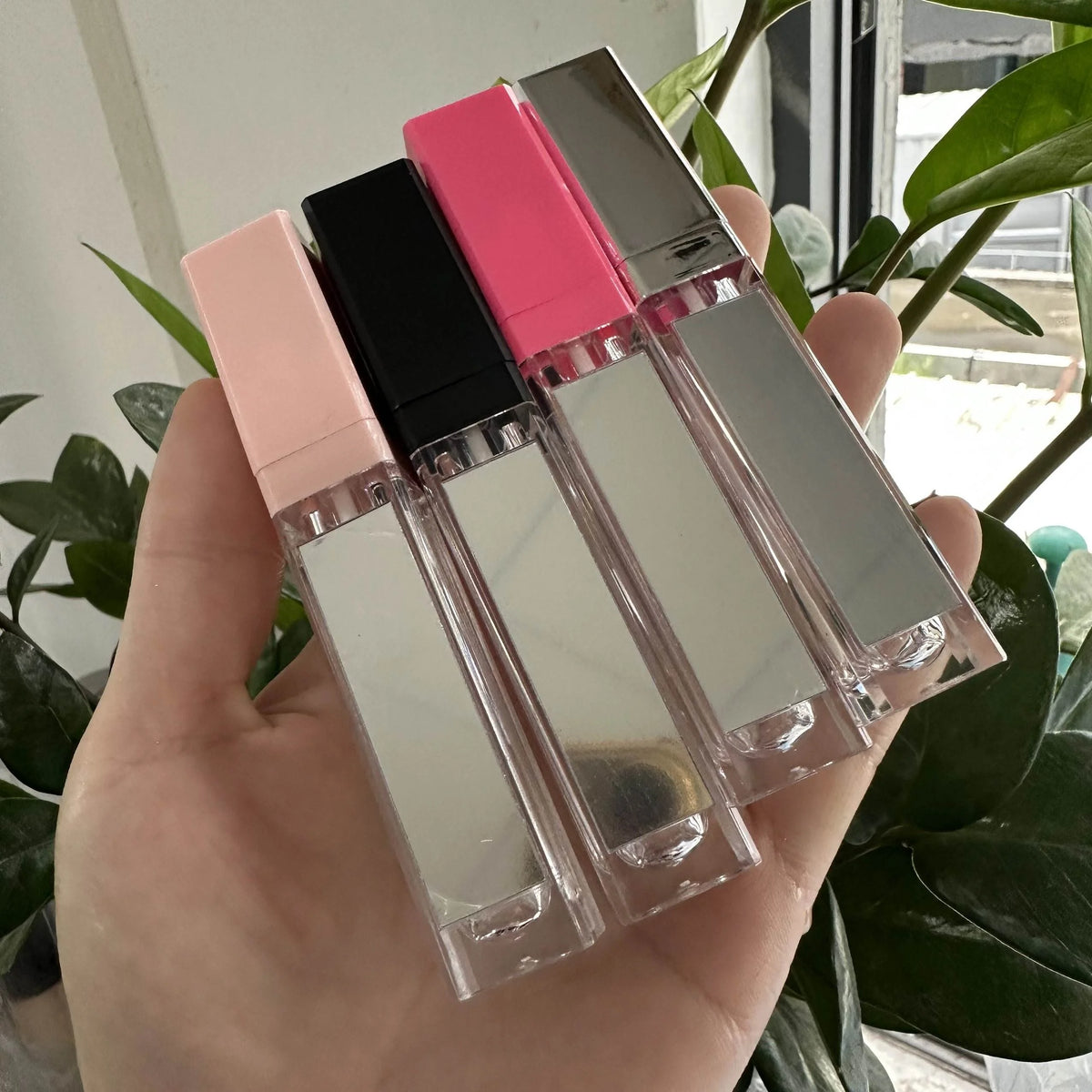 led 7ml fast delivery lip gloss tube with brush new arrival pink mirror lip gloss tube with light and mirror