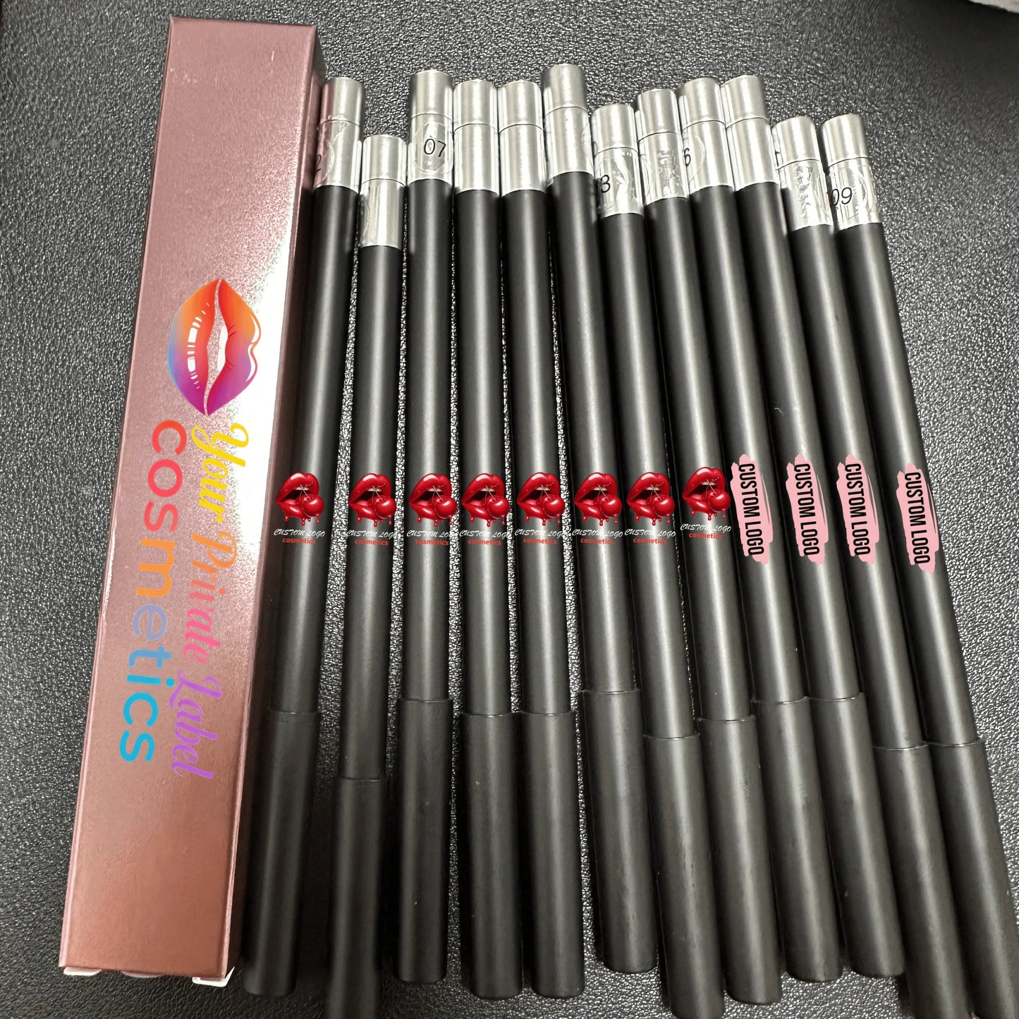 Peel-off waterproof lip liner pen