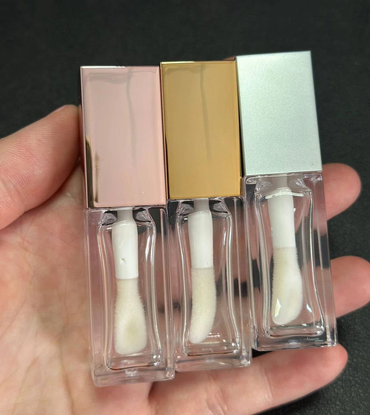 empty large big brush applicator transparent packaging clear black white lipgloss tubes