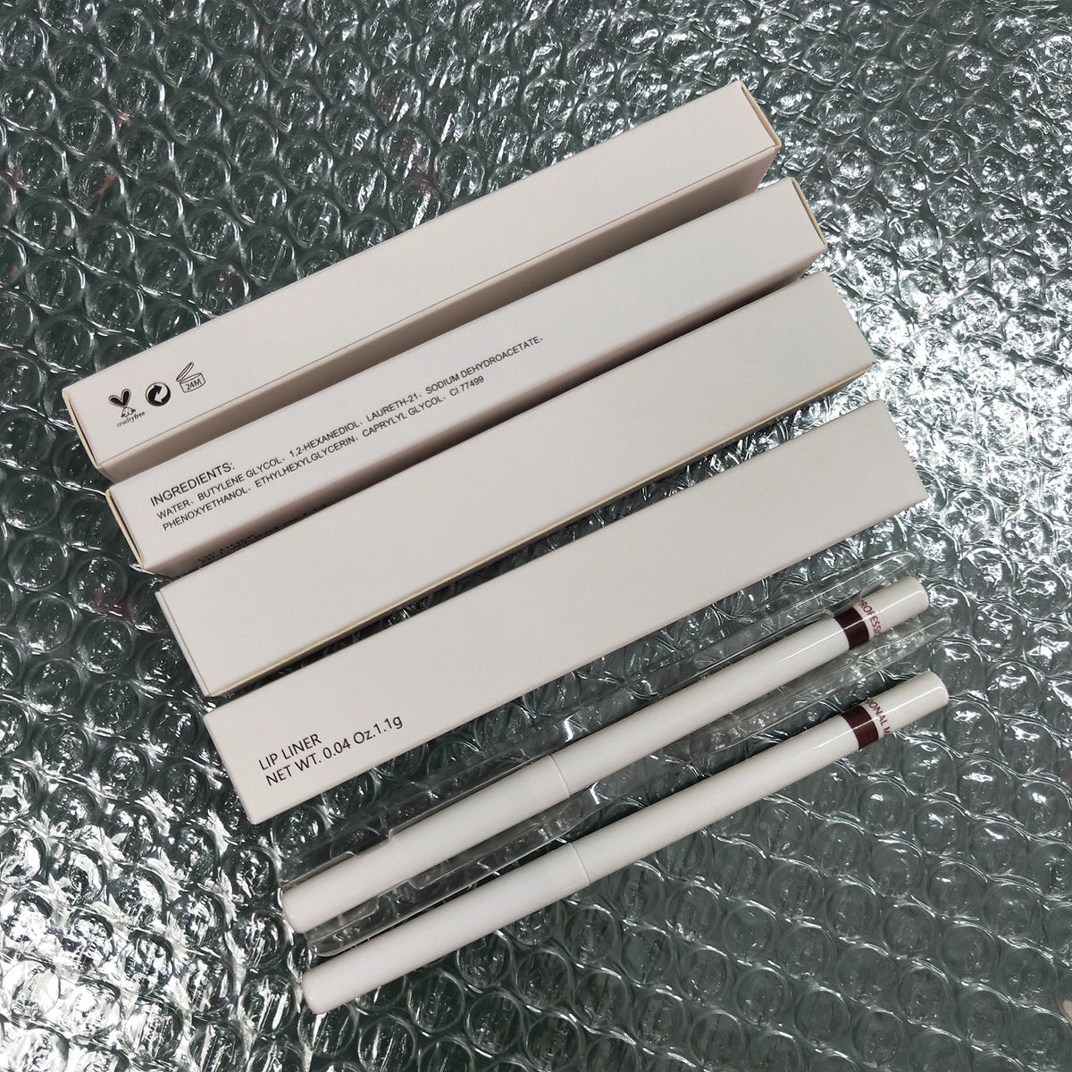 Retractable creamy lip liner