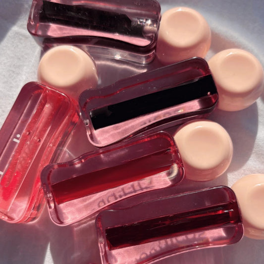 Waterproof vegan liquid lip stain in 6ml with shade swatches