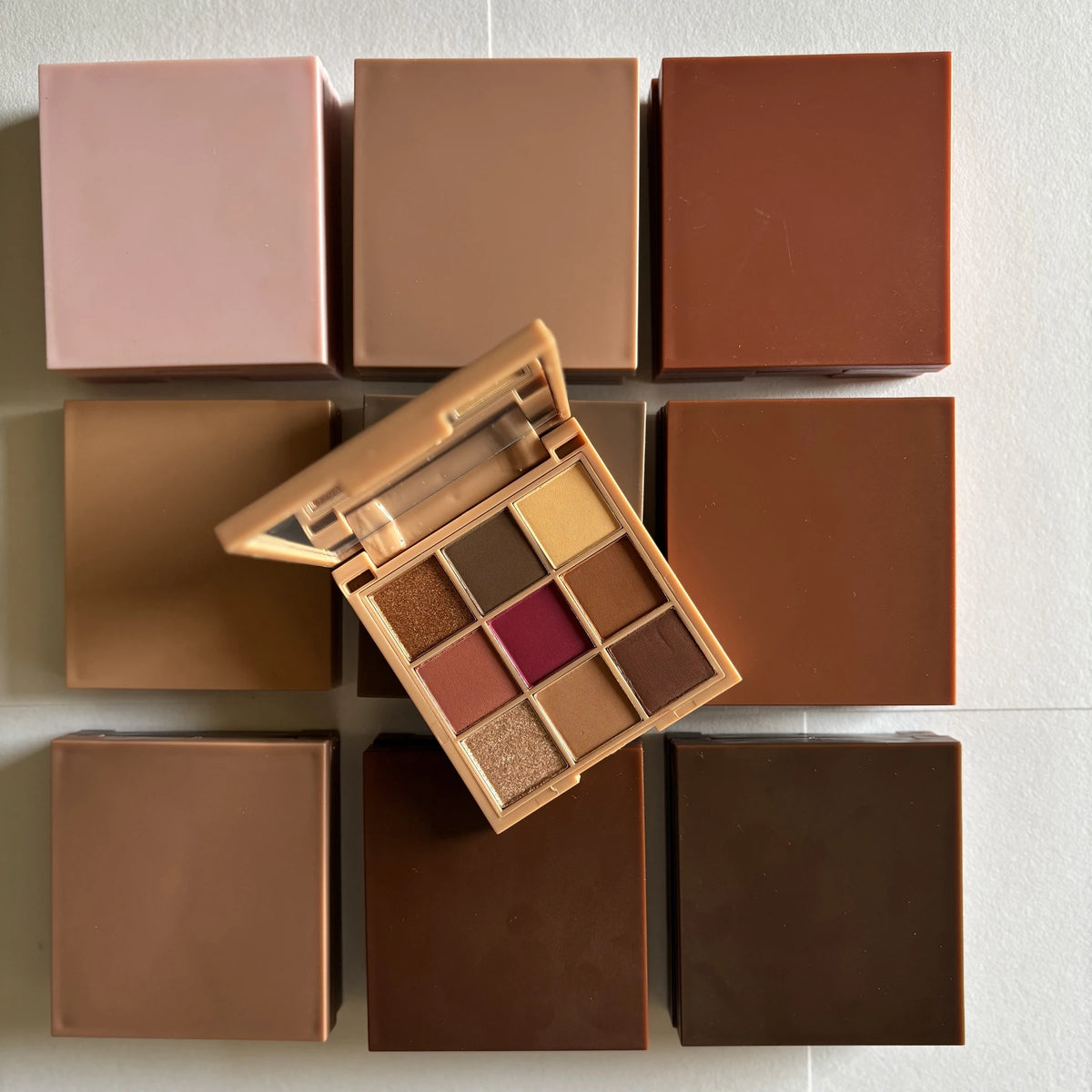 9-color nude brown eyeshadow palette