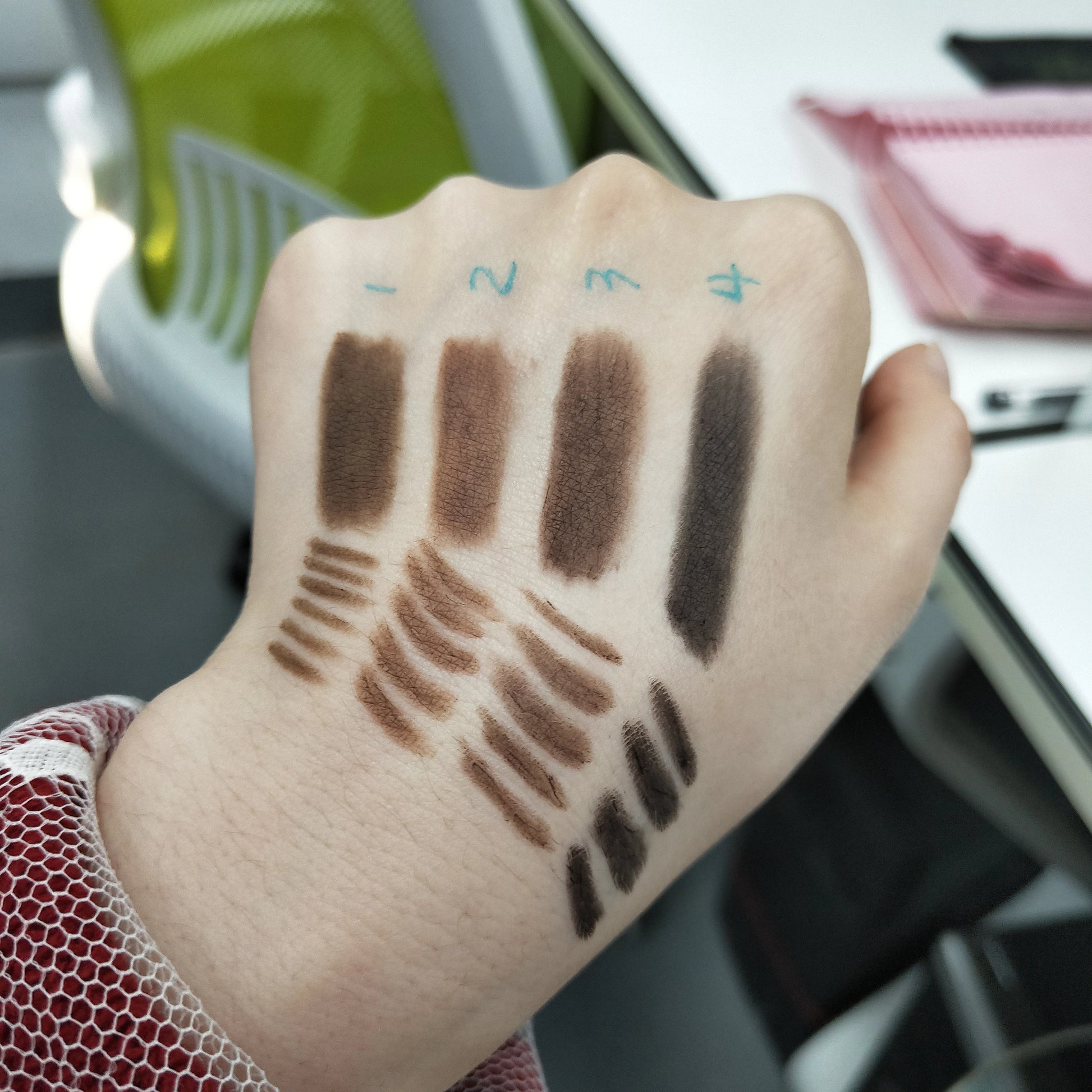 Waterproof 3-in-1 eyebrow pencils in four colors