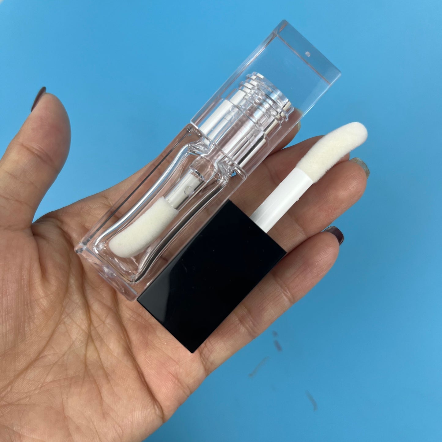 [ Your Private Label ] All Clear Crystal Square Big Doe Foot Lipgloss Container Thick Bottle Transparent Lip Gloss Tubes With Big Brush Big Wand 10ml