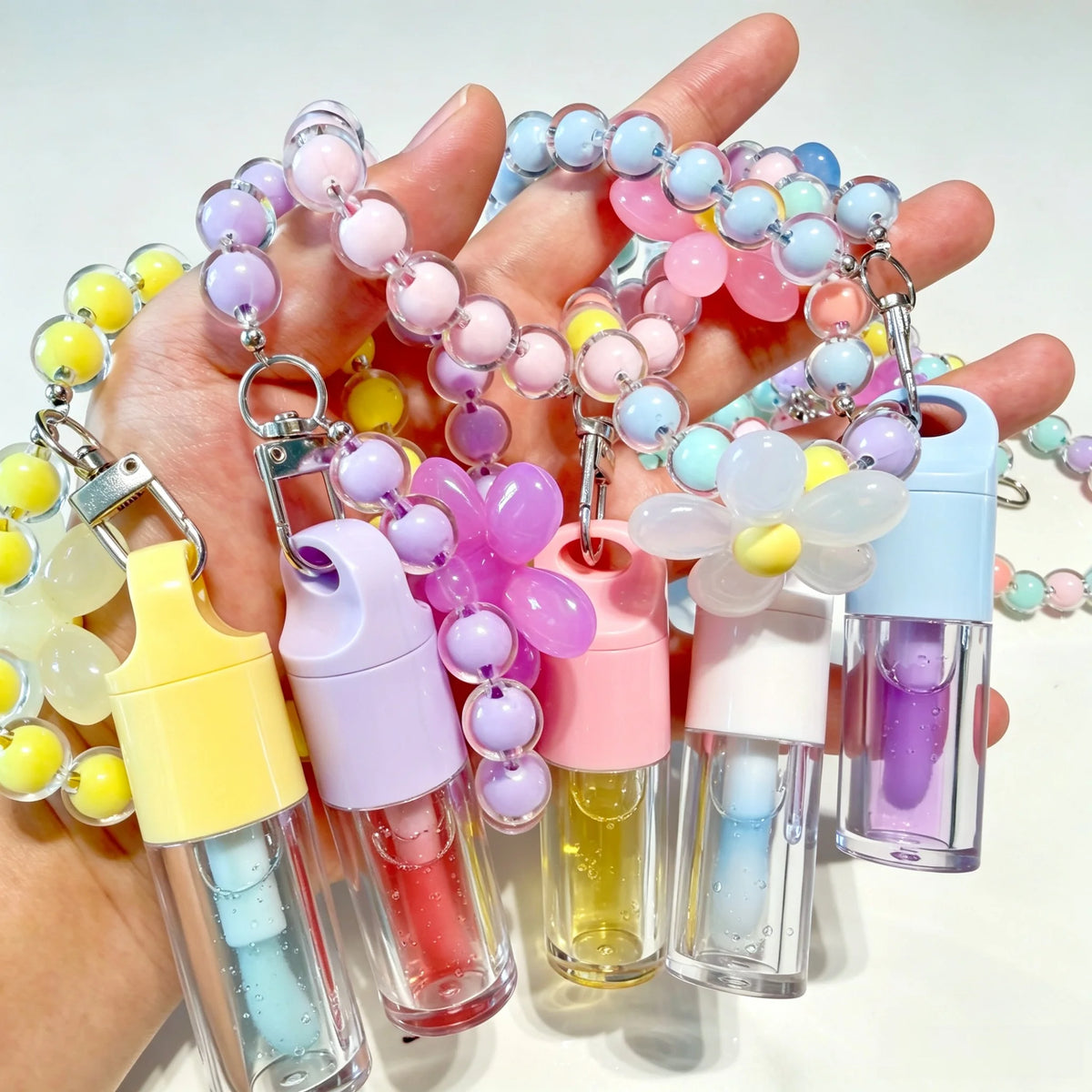 Private Label Flower Key Chain Tinted Lip Oil Moisturizing Color Changing Lip Plumper Oil with Keychain Vegan Magic Lip Plumper