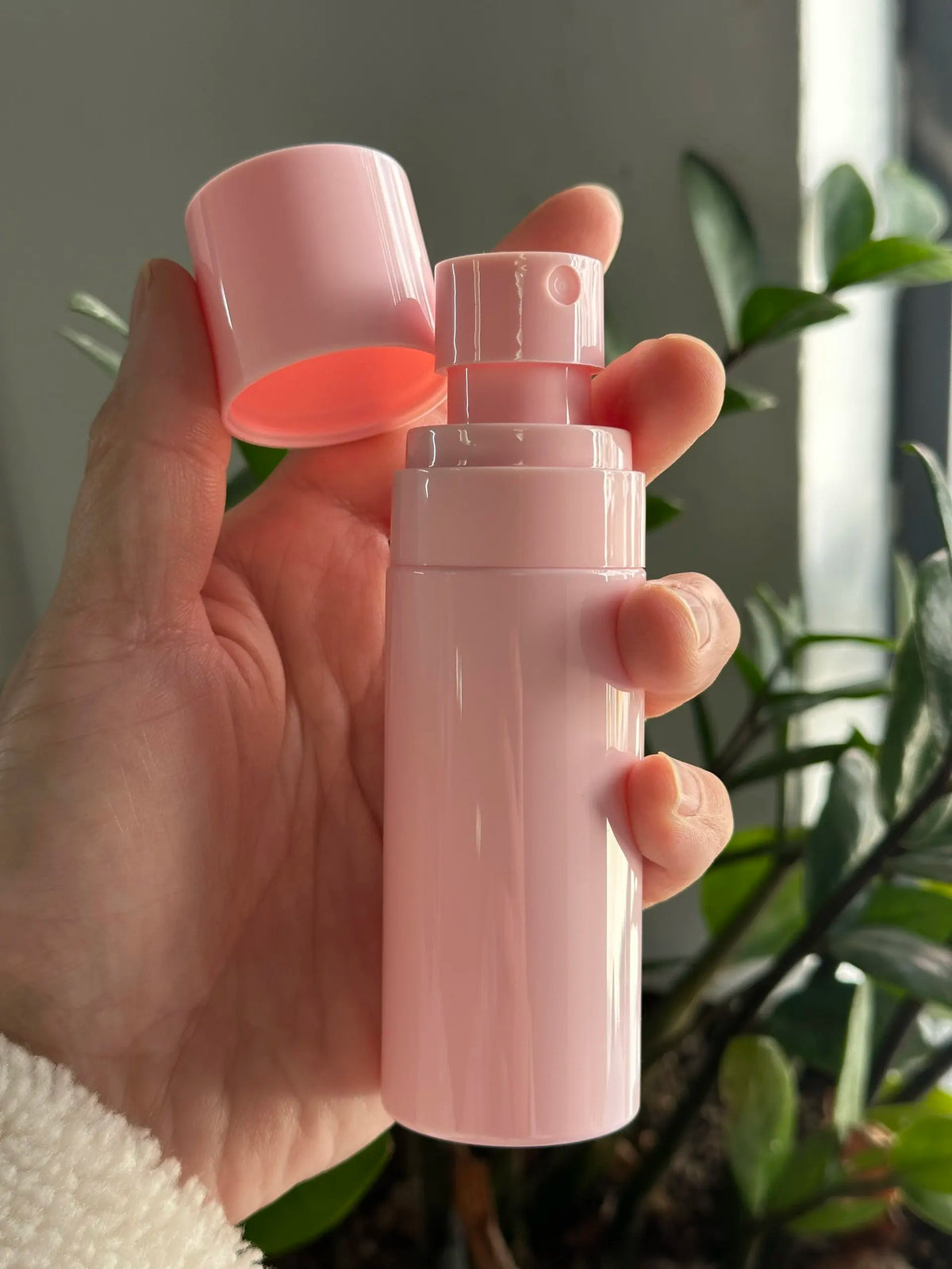 Private Label Long Lasting Hytrating Face Mist Waterproof Vegan Makeup Isolation Sunscreen Setting Spray with Spf 30 PA+++