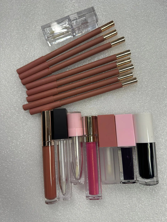 Professional Long-Lasting Moisturizing Lipgloss Lipstick Lip Liner Kit Custom  Logo Private Label Lip Care Essentials Lip Set