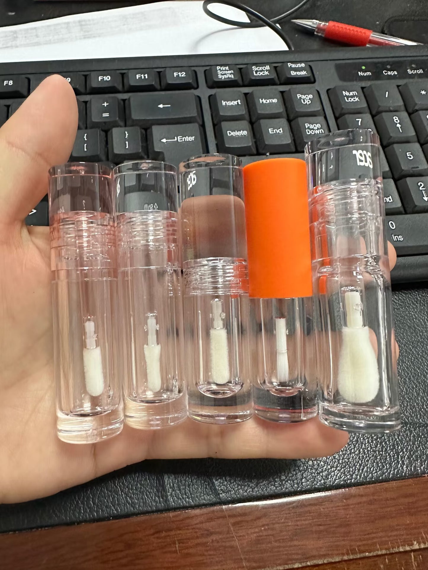 [ Your Private Label ] All Clear Crystal Square Big Doe Foot Lipgloss Container Thick Bottle Transparent Lip Gloss Tubes With Big Brush Big Wand 10ml