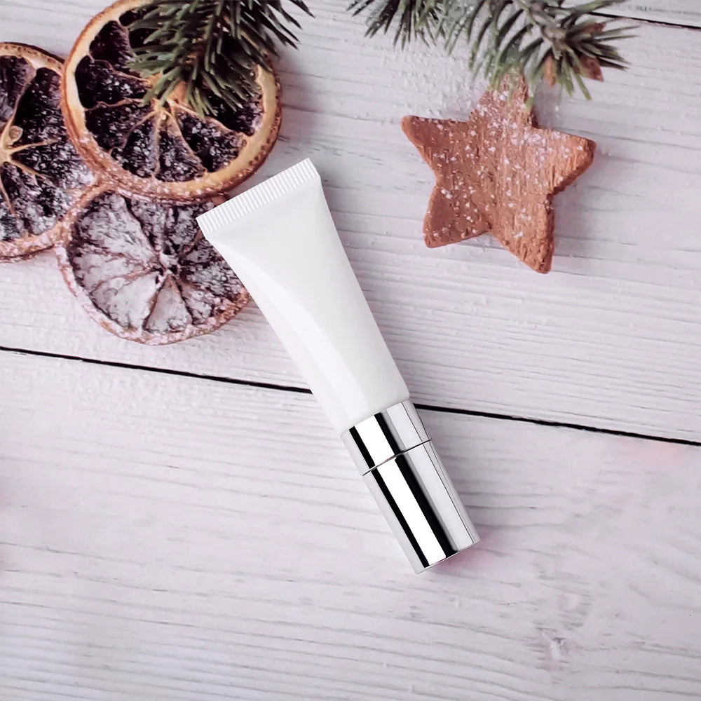 Vegan Lip Butter Balm Oil Peptide Lip Pomade Nude clear Fruit Liquid Cosmetics Squeeze Tube Private Label Lipstick Lipgloss