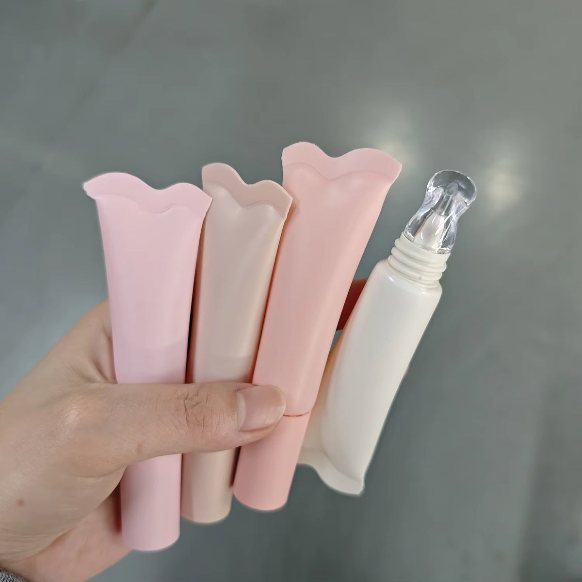 5ml 8ml 10ml 15ml 20ml empty clear lip gloss tube plastic container soft cosmetic packaging